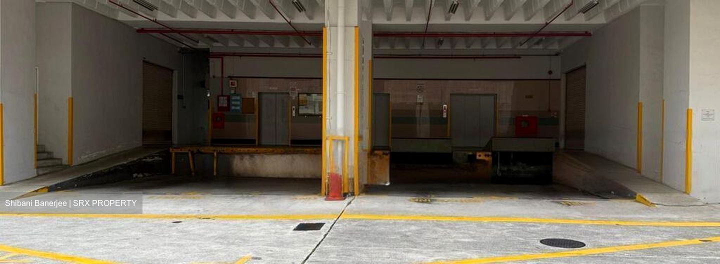 Guan Hua Warehouse Building (D13), Factory #481810511